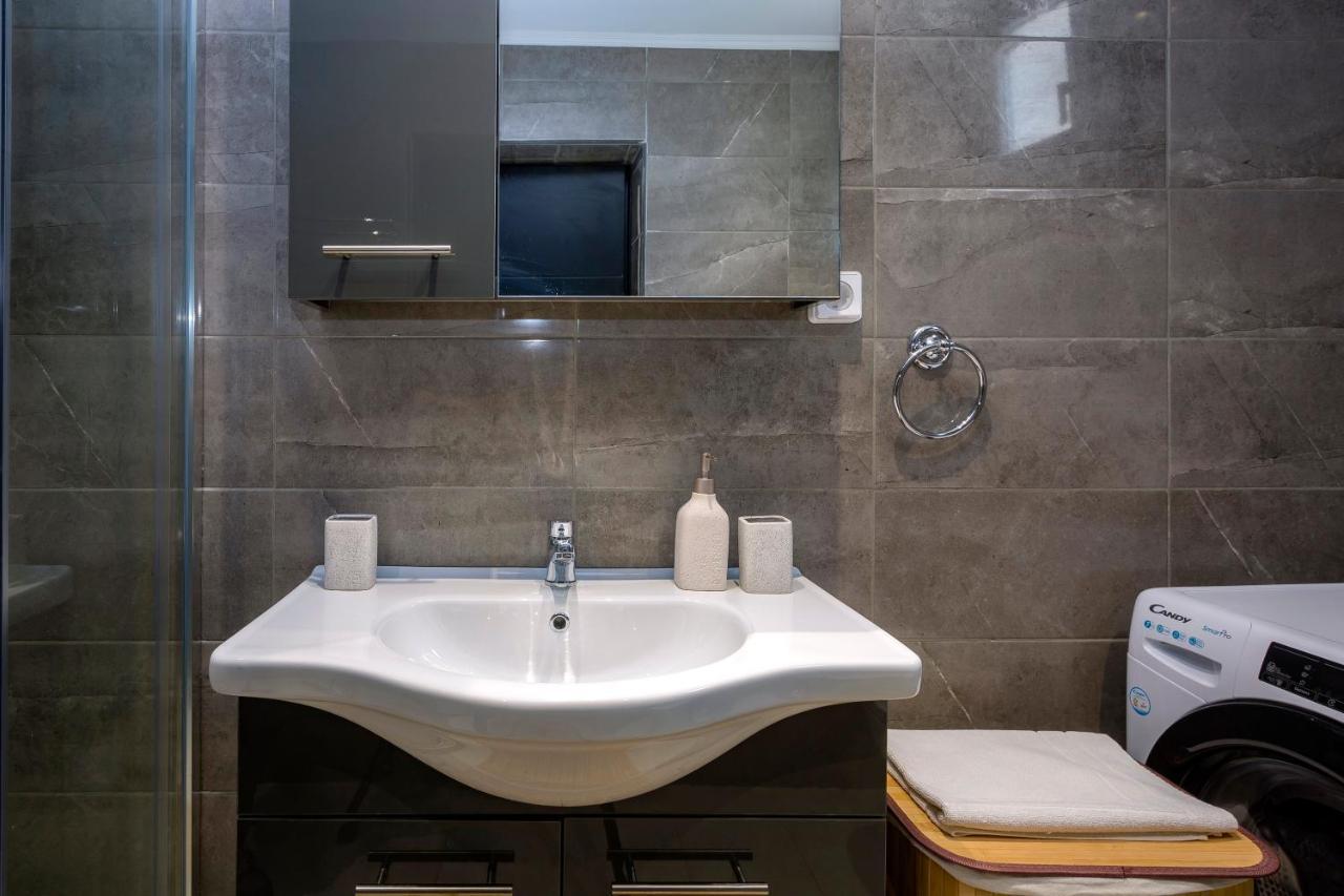 Borts Apartment Corfu  ภายนอก รูปภาพ
